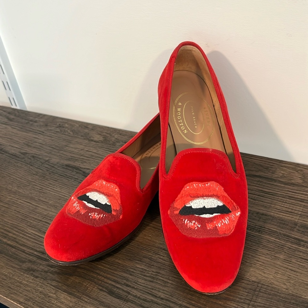 Stubbs & Wootton Red Lipstick velvet womens loafer / slipper, size 9